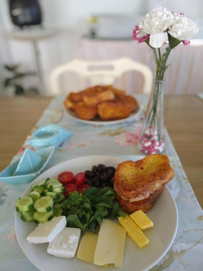 קוסדסי Nesa Palas מראה חיצוני תמונה